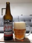 Permon P.I.P.A. India pale ale,  lahev a sklenice