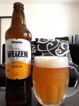 Primator Weizenbier, svetle psenicne svrchne kvasene pivo lahev 2018